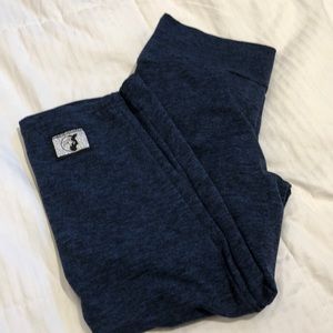 Sexy V-Cut Capris w/Celestial Bodiez Bootyscrunch